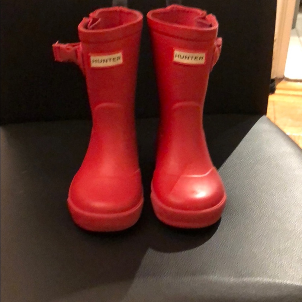 Hunter kids rain boots size 8